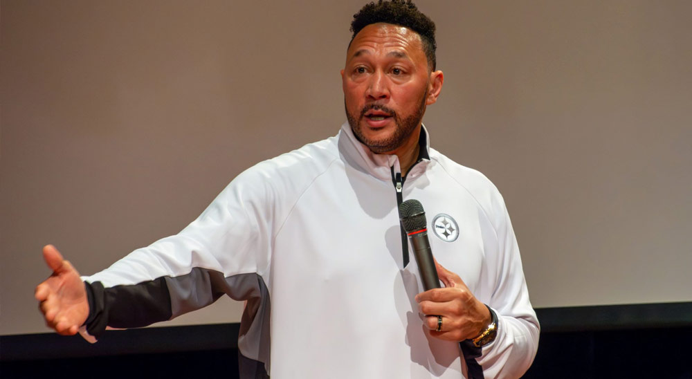 Charlie Batch gives his In The Pocket Speech